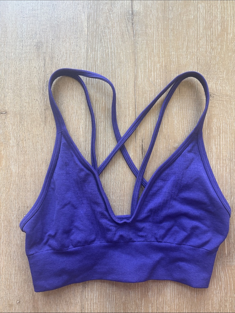 Lululemon deep v sports bra